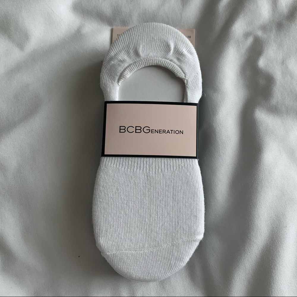 6 pack BCBG Generation no show ankle socks